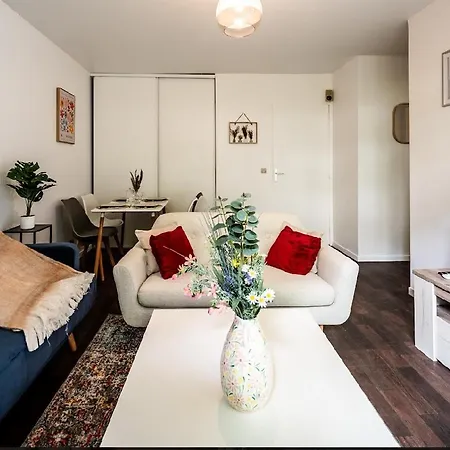 Appartement Le Havre De Paix A Suresnes Extérieur photo